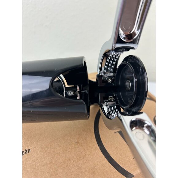 Pampered Chef Champagne Opener Kitchen Bar Tool 1597 Black Silver Tone Orig. Box - Picture 9 of 11